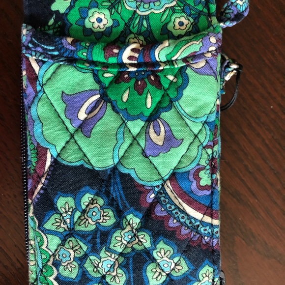 Vera Bradley wristlet - Picture 4 of 4